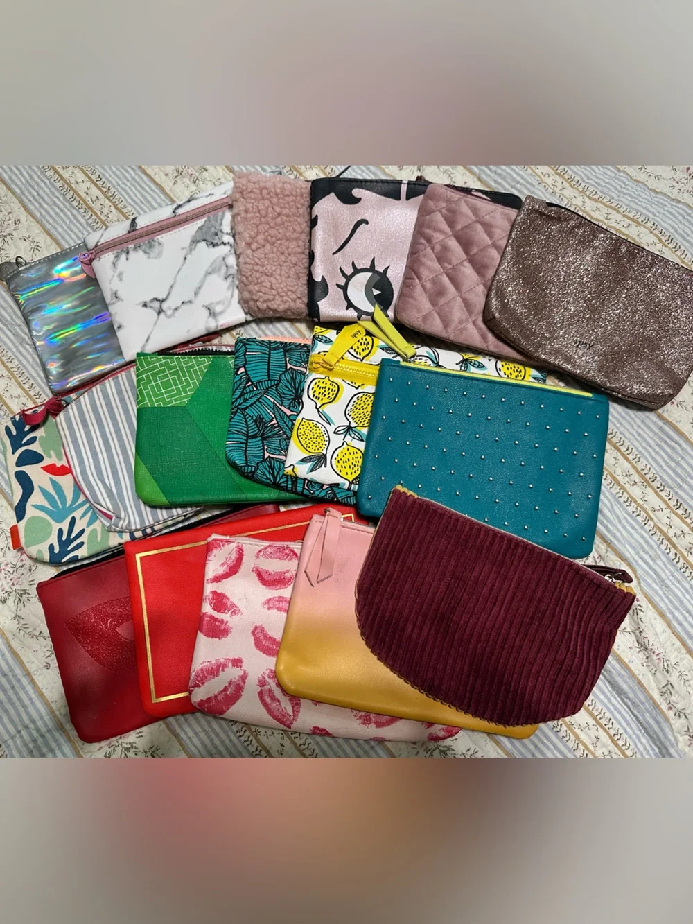 Ipsy glam bags